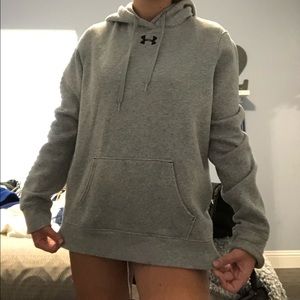 Gray Under Armor Sweatshirt/hoodie